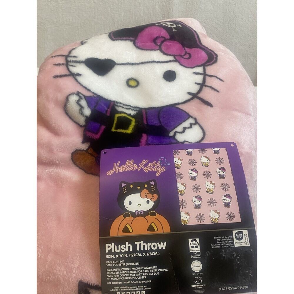 Hello‎ Kitty Halloween Throw Spider Web Pirate Candy Corn Pink